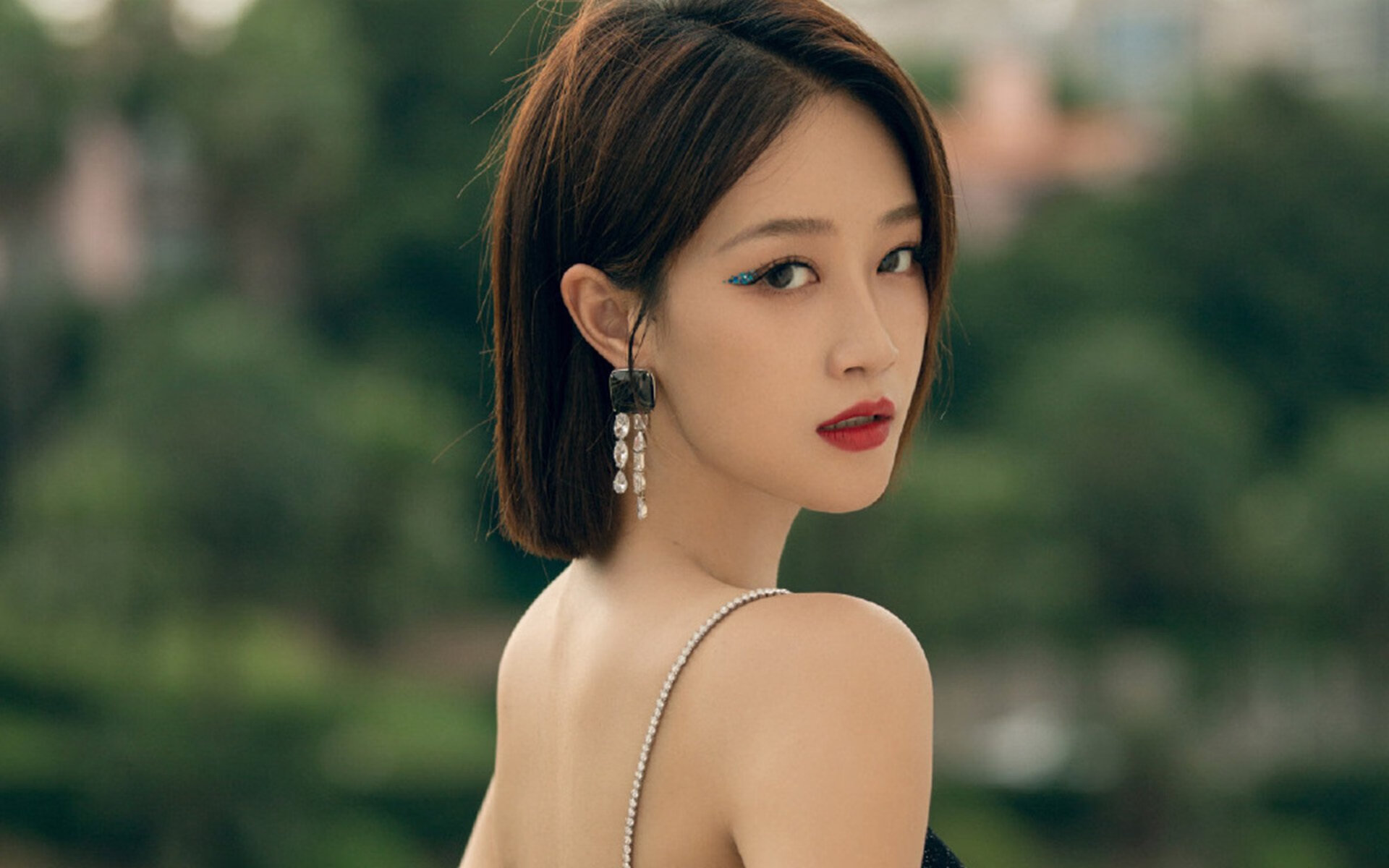 体育新闻中心上线多语言体育内容分发系统，体育新闻怎么说