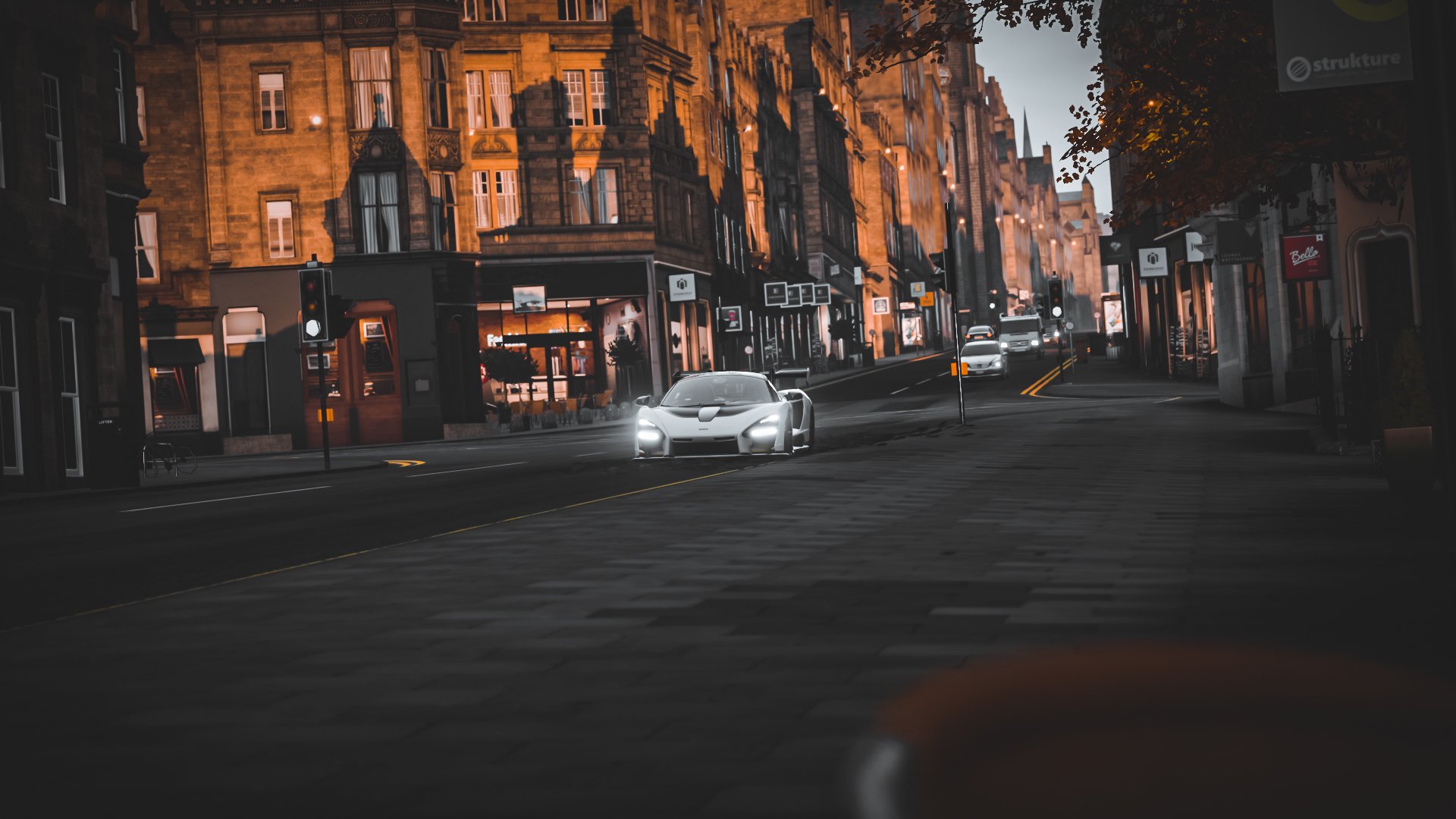 田径场新增风向提示标识助力发挥，田径项目测定风速的项目是