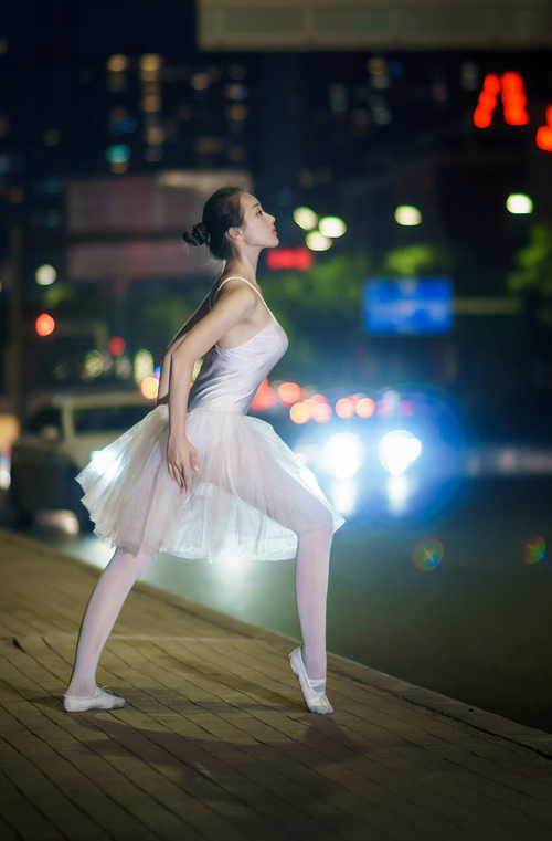 英超激烈角逐，豪门间竞争日趋白热化